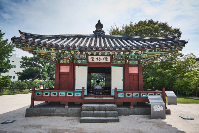 Jeju-mok Government Office (제주목관아)