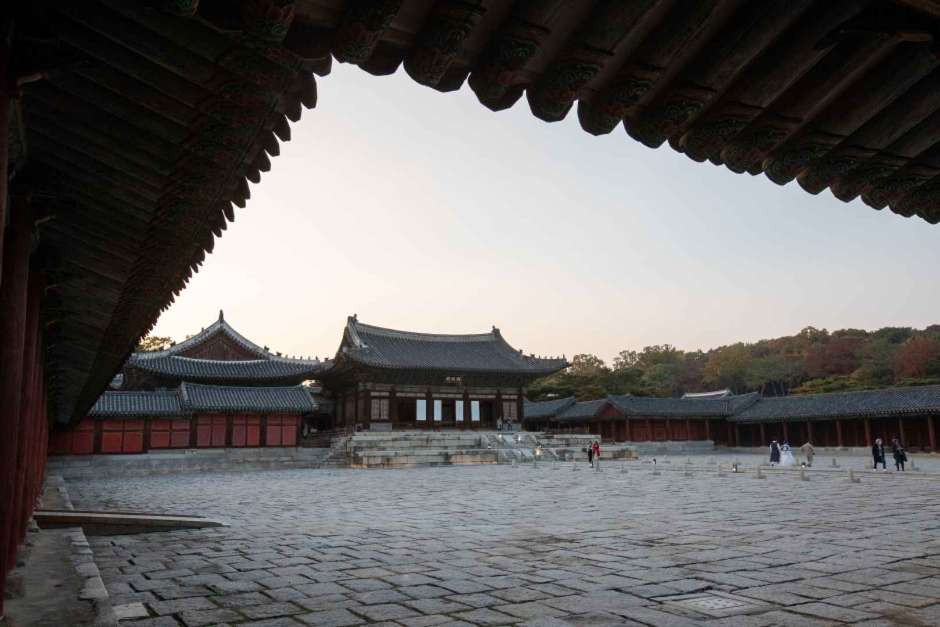 Changgyeonggung Palace (창경궁)