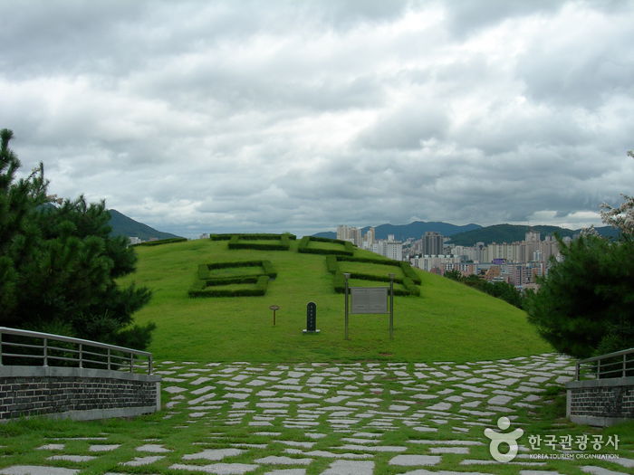 Busan Bokcheon Museum (복천박물관(부산))