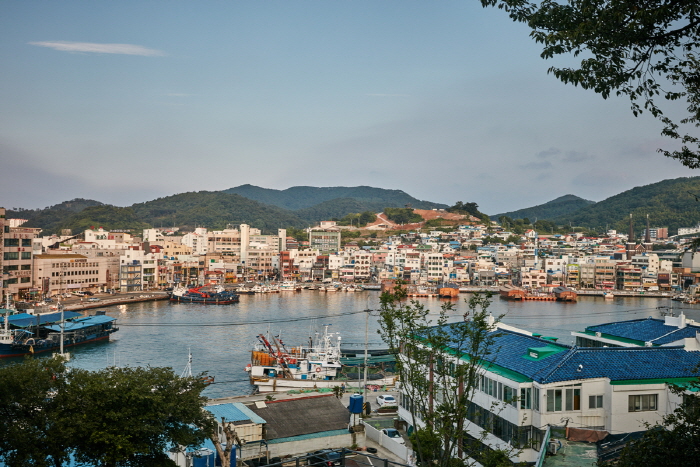 Gangguan Port (강구안)