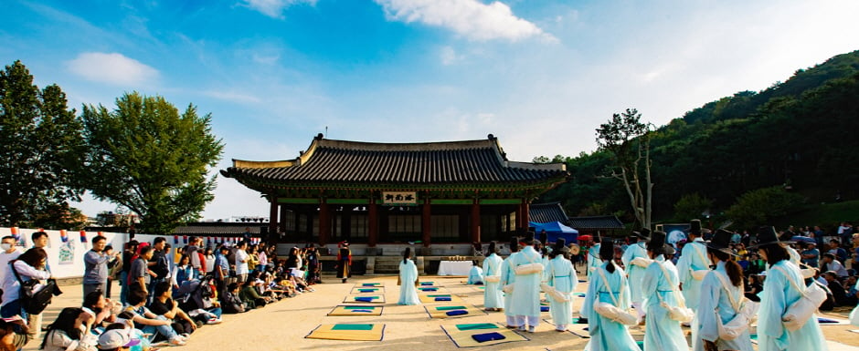 Suwon Hwaseong Cultural Festival (수원화성문화제)