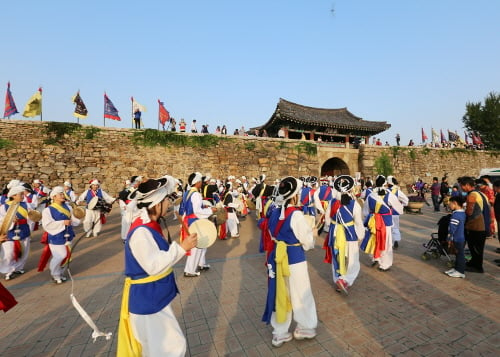 Фестиваль крепостной стены Хэми в городе Сосан (서산해미읍성축제)2 Miniatura