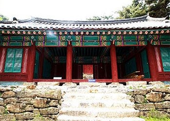 Sungryeoljeon Shrine (Photo courtesy: Cultural Heritage Administration)