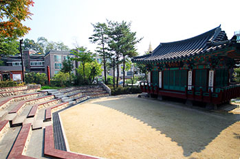 Traditional culture courtyard
