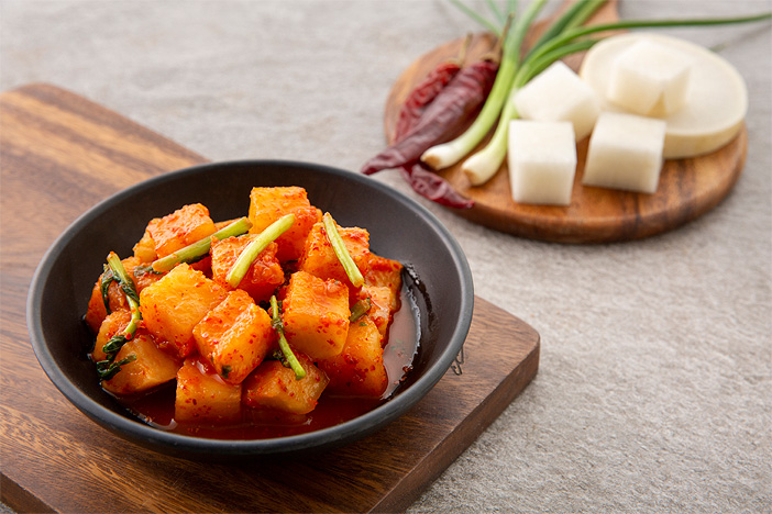 Kkakdugi: Diced Radish Kimchi