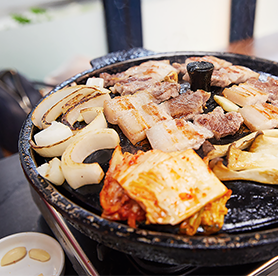 Kimchi a la plancha y samgyeopsal, una combinación imperdible